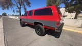 Used 1989 GMC Suburban 4WD image 2