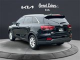 Used 2020 Kia Sorento LX w/ LX I4 Convenience Package image 4