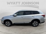 Used 2020 Mitsubishi Outlander AWD image 2