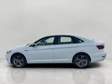 Used 2021 Volkswagen Jetta R-Line w/ R-Line Cold Weather Package image 4