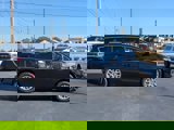 New 2025 Chrysler Pacifica Select image 4