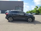 Used 2018 Nissan Rogue Sport SL image 2