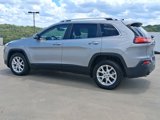 Used 2015 Jeep Cherokee Latitude image 2