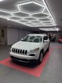 Used 2016 Jeep Cherokee Limited image 2