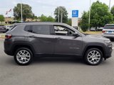 Used 2022 Jeep Compass Latitude image 2