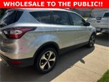 Used 2017 Ford Escape SE w/ Equipment Group 201A image 3