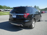 Used 2017 Ford Explorer XLT w/ Equipment Group 202A image 5