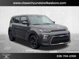 Used 2022 Kia Soul LX w/ Technology Package image 3