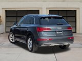 Used 2023 Audi Q5 2.0T Premium w/ Convenience Package image 2