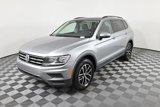 Used 2021 Volkswagen Tiguan SE w/ Panoramic Sunroof Package image 2