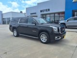 Used 2017 GMC Yukon XL SLT image 2