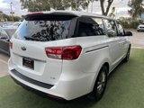 Used 2019 Kia Sedona L image 6