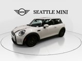 Used 2024 MINI Cooper 2-Door Hardtop image 5