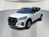 Used 2023 Nissan Kicks S image 3