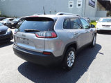 Used 2019 Jeep Cherokee Latitude w/ Popular Appearance Group image 3