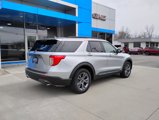 Used 2022 Ford Explorer XLT w/ Equipment Group 202A image 6