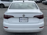 Used 2021 Volkswagen Jetta SE w/ SE Cold Weather Package image 5