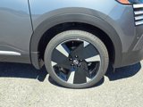 New 2025 Nissan Kicks SR image 2