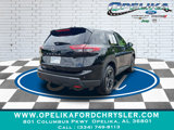 Used 2024 Nissan Rogue SV image 3