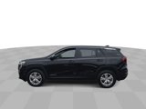 Used 2024 GMC Terrain SLE image 5