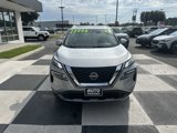 Used 2023 Nissan Rogue SL image 2
