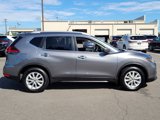 Used 2019 Nissan Rogue SV image 2