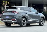 Used 2024 Kia Sportage LX image 4
