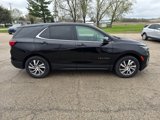 Used 2023 Chevrolet Equinox LT image 2