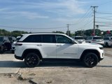 New 2025 Jeep Grand Cherokee Altitude image 2