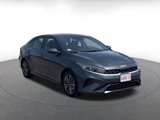 Used 2024 Kia Forte LXS image 3