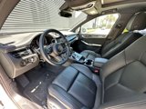 Certified 2024 Porsche Macan image 4