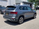 Used 2024 Volkswagen Taos SE image 3