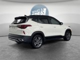 Certified 2022 Kia Seltos S image 3