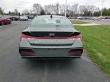 New 2025 Hyundai Elantra SE image 5