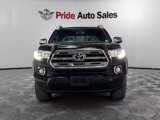 Used 2016 Toyota Tacoma Limited image 2