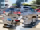Used 2017 Jeep Cherokee Overland image 6