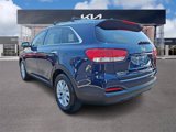 Used 2017 Kia Sorento LX w/ LX Convenience Package image 4