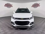 Used 2021 Chevrolet Trax LT w/ LT Convenience Package image 2