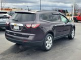 Used 2016 Chevrolet Traverse LT w/ Style and Technology Package image 3