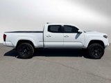 Used 2017 Toyota Tacoma TRD Sport image 6