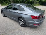 Used 2021 Volkswagen Jetta SEL Premium image 2