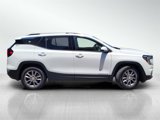 Used 2023 GMC Terrain SLT image 3