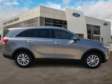 Used 2017 Kia Sorento LX image 6