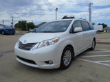 Used 2015 Toyota Sienna XLE image 2