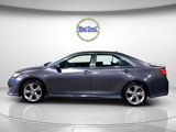 Used 2014 Toyota Camry SE image 2