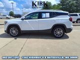 Used 2022 GMC Terrain SLT w/ Infotainment Package II image 2