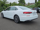 Used 2022 Volkswagen Passat 2.0T image 4