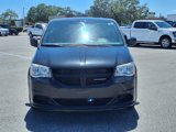 Used 2017 Dodge Grand Caravan SE image 2