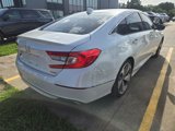 Used 2018 Honda Accord Touring image 4