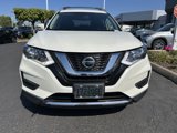 Used 2020 Nissan Rogue SV image 3